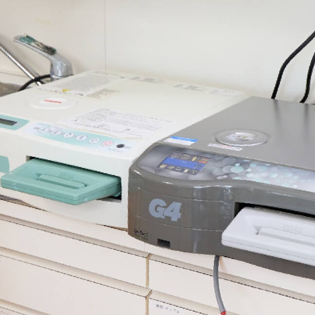 高圧蒸気滅菌器（オートクレーブ）